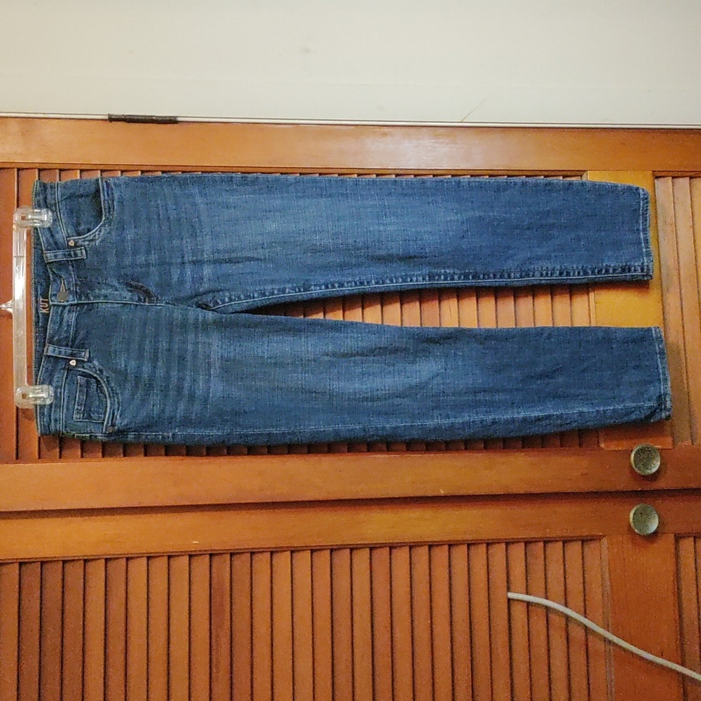 Kut from the kloth woman size 6L straight leg denim jeans